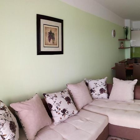 Apartment Sea Space 3 Dobra Voda Exterior photo