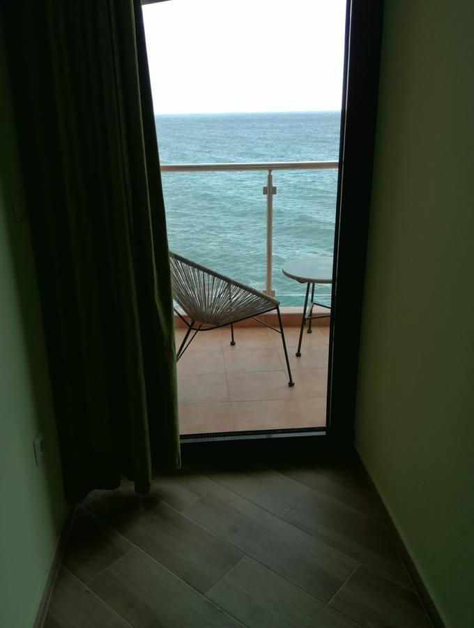 Apartment Sea Space 3 Dobra Voda Exterior photo
