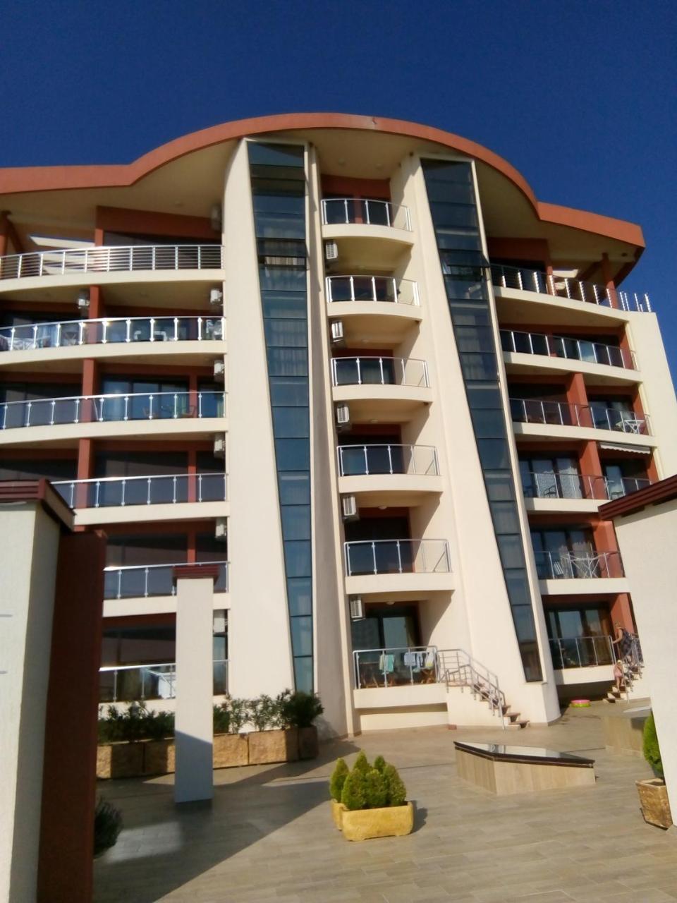 Apartment Sea Space 3 Dobra Voda Exterior photo